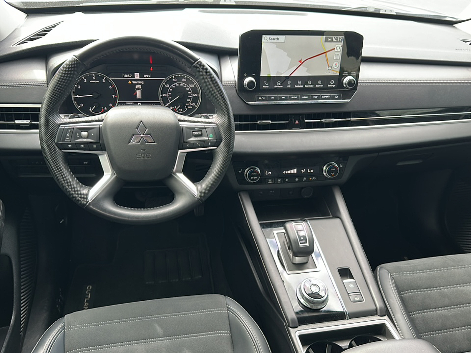 2024 Mitsubishi Outlander SE photo 8