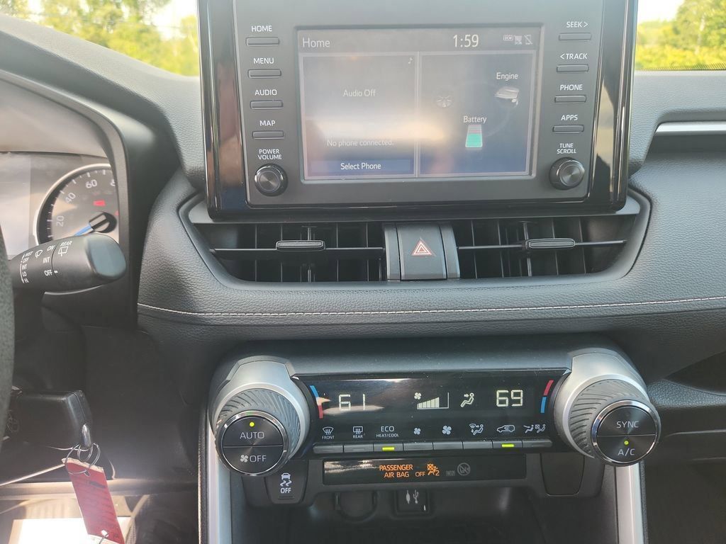 2019 Toyota RAV4 Hybrid LE photo 15