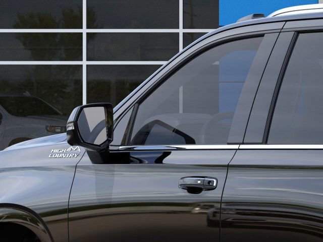 2025 Chevrolet Tahoe High Country photo 11