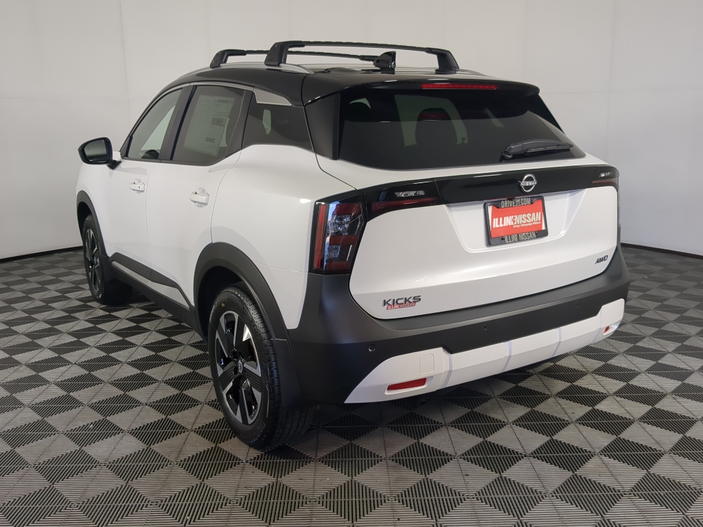 2026 Nissan Kicks SV photo 5