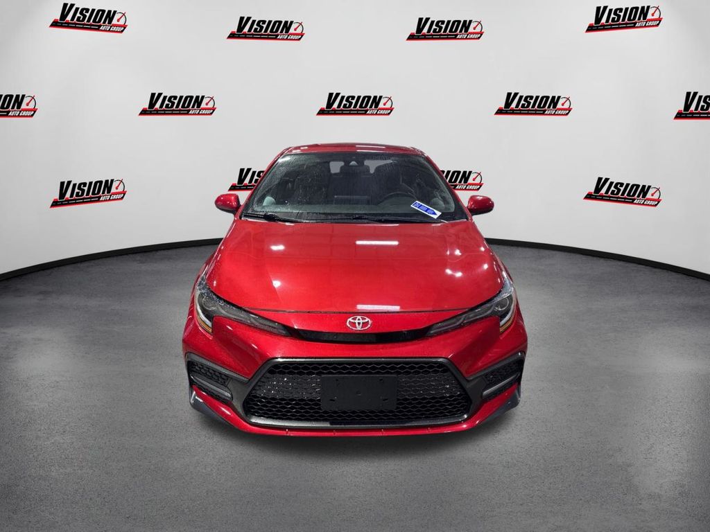 2021 Toyota Corolla SE photo 2