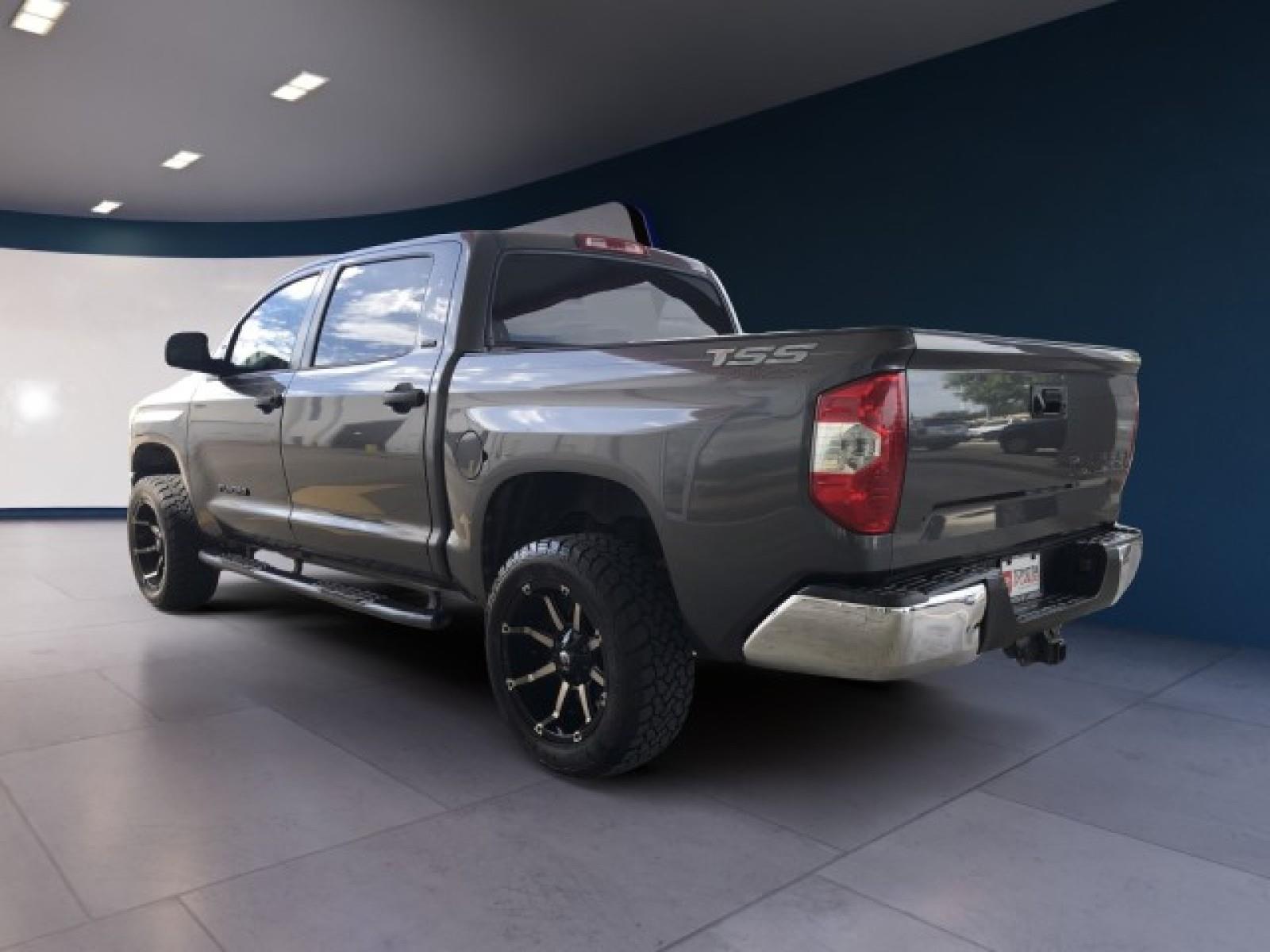 2019 Toyota Tundra SR5 CrewMax photo 2