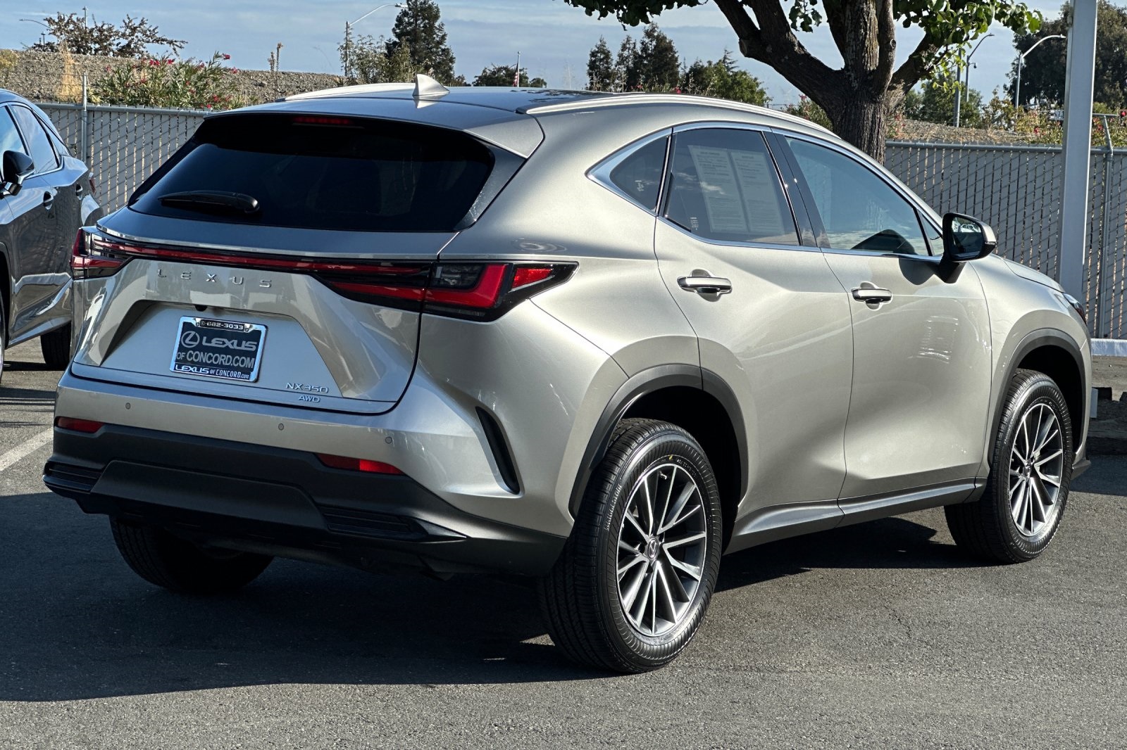2023 Lexus NX 350 Premium photo 2
