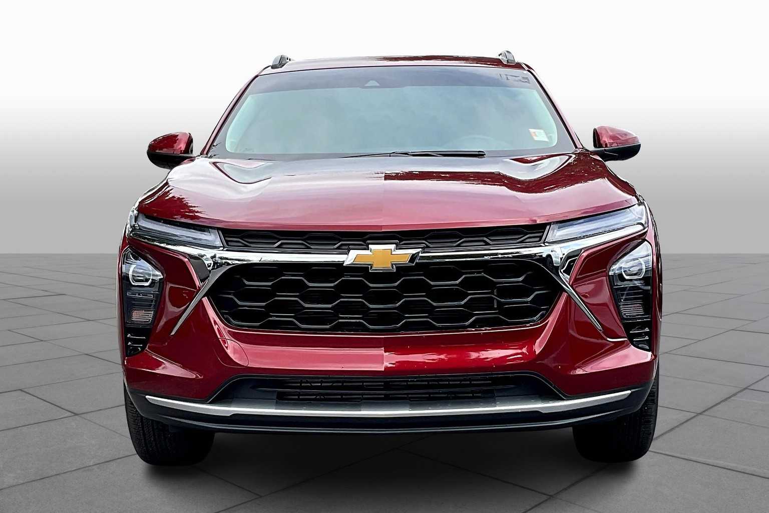 2024 Chevrolet Trax LT photo 3