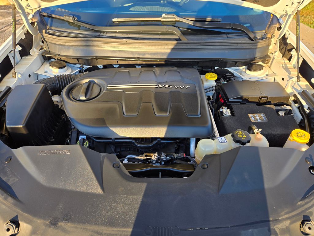2019 Jeep Cherokee Limited photo 29