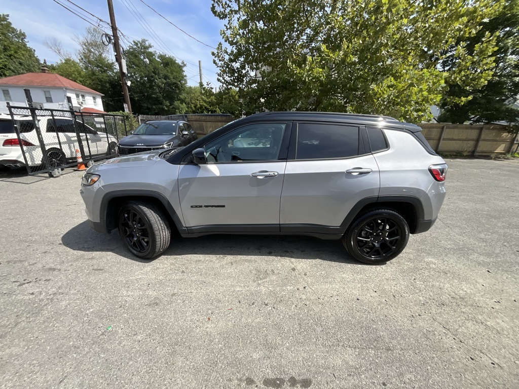 2022 Jeep Compass Altitude photo 5