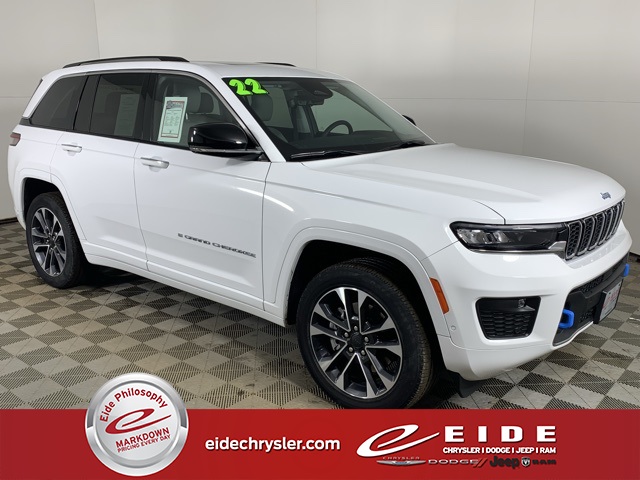 2022 Jeep Grand Cherokee Overland 4xe's photo
