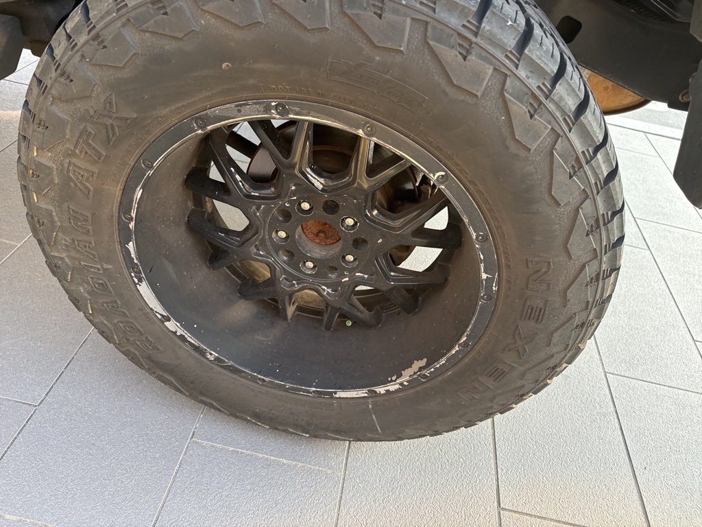 2016 Jeep Wrangler Unlimited Sahara photo 4