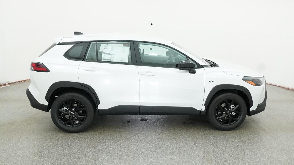 2026 Toyota Corolla Cross L photo 23