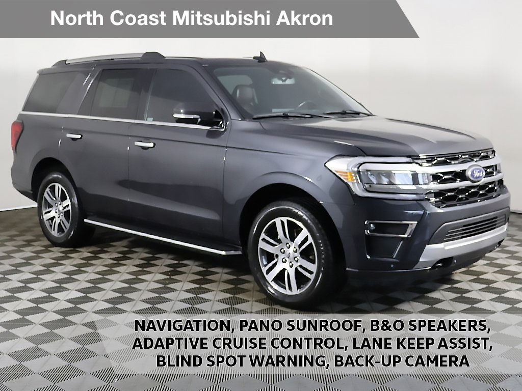 2022 Ford Expedition Limited's photo