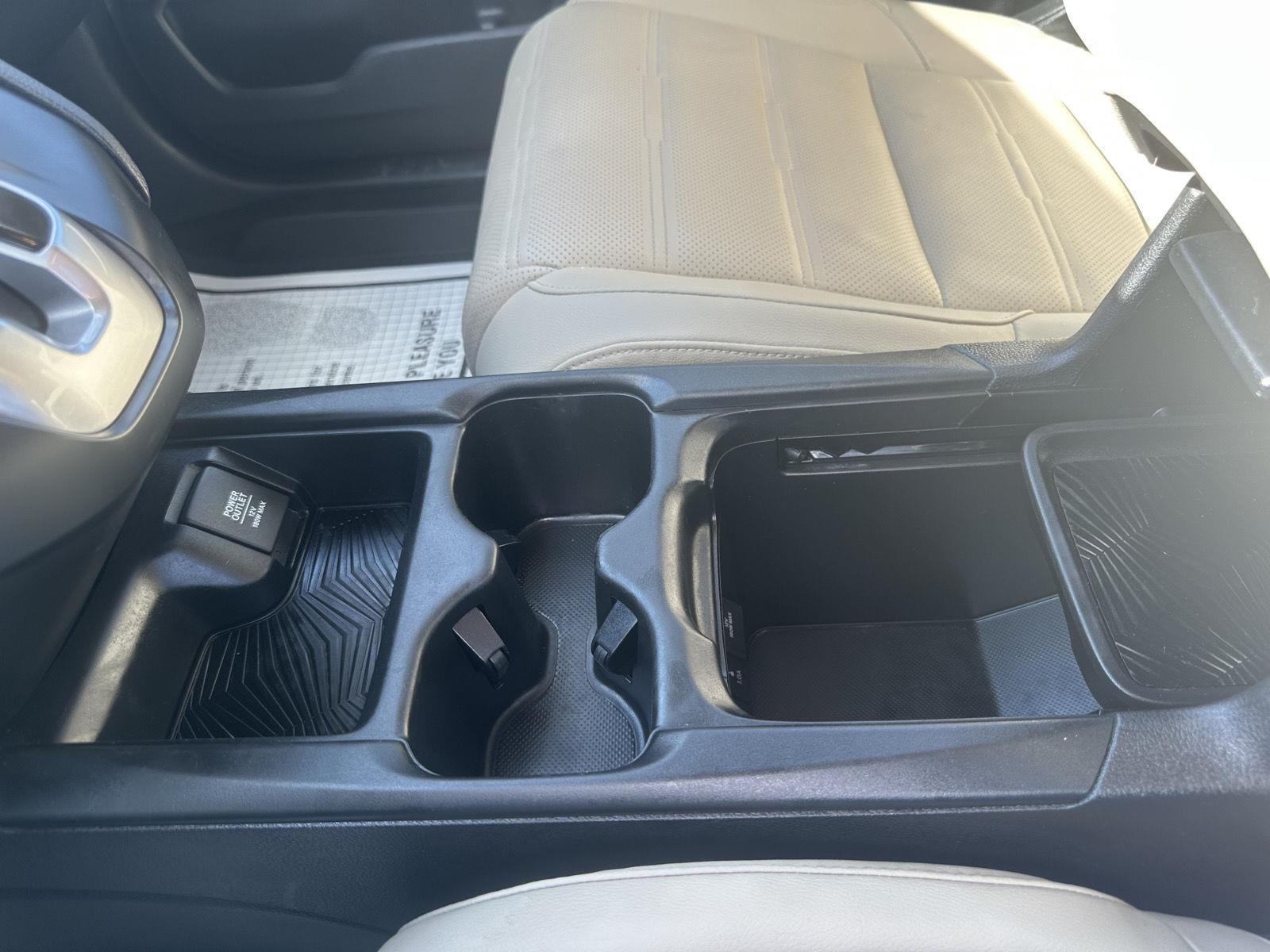 2018 Honda CR-V Touring photo 18