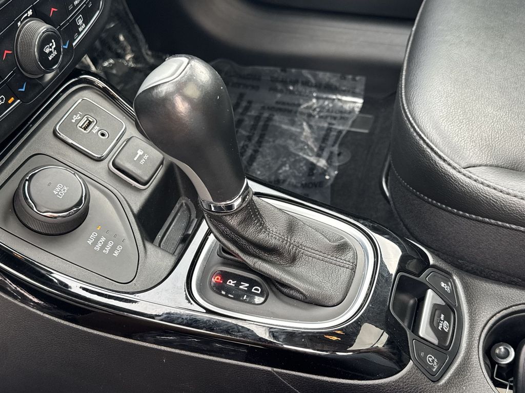 2020 Jeep Compass Altitude photo 16