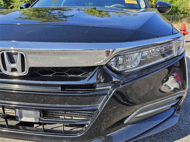 2018 Honda Accord LX photo 15