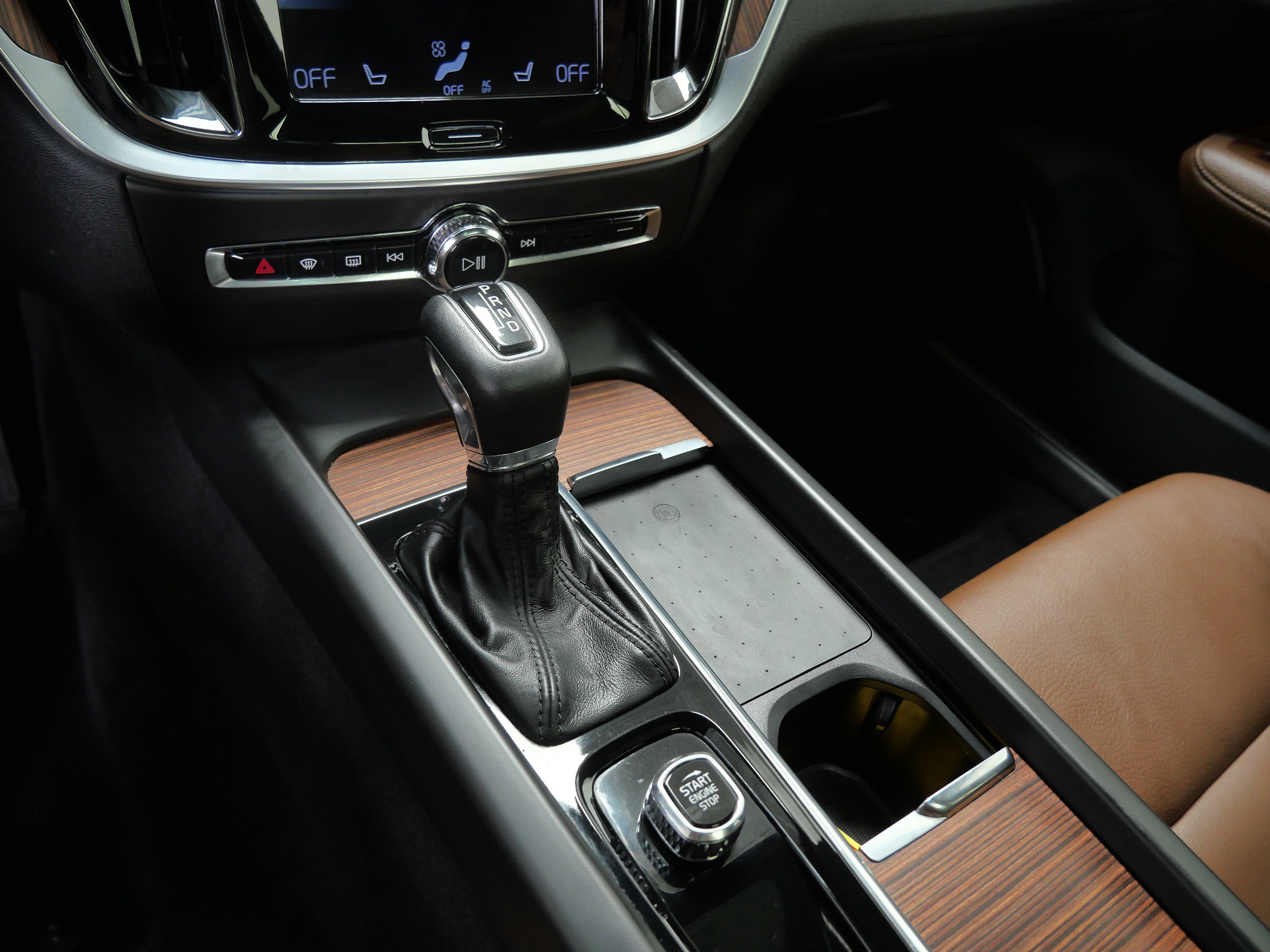 2022 Volvo V60 Cross Country T5 AWD photo 19