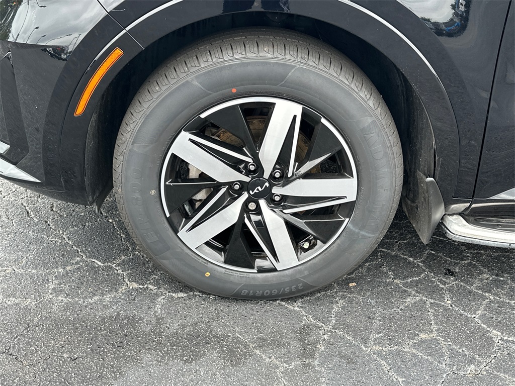 2023 Kia Sorento S photo 11