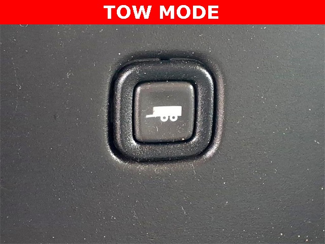 2014 Chevrolet Express 3500 Work Van Cutaway photo 3