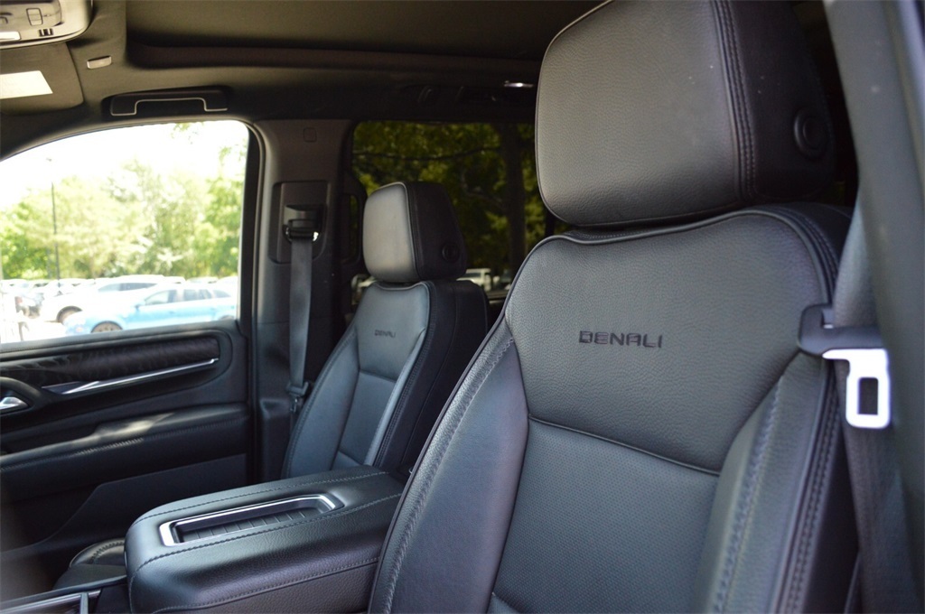 2022 Gmc Yukon Denali photo 22