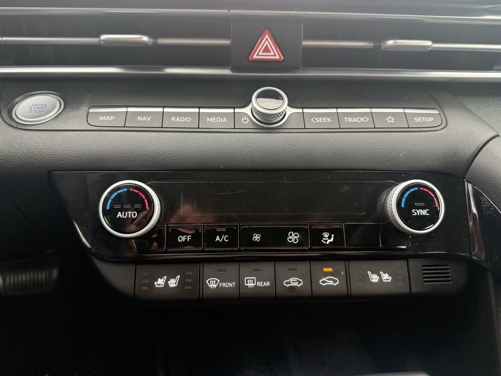 2021 Hyundai Elantra Hybrid Limited photo 19