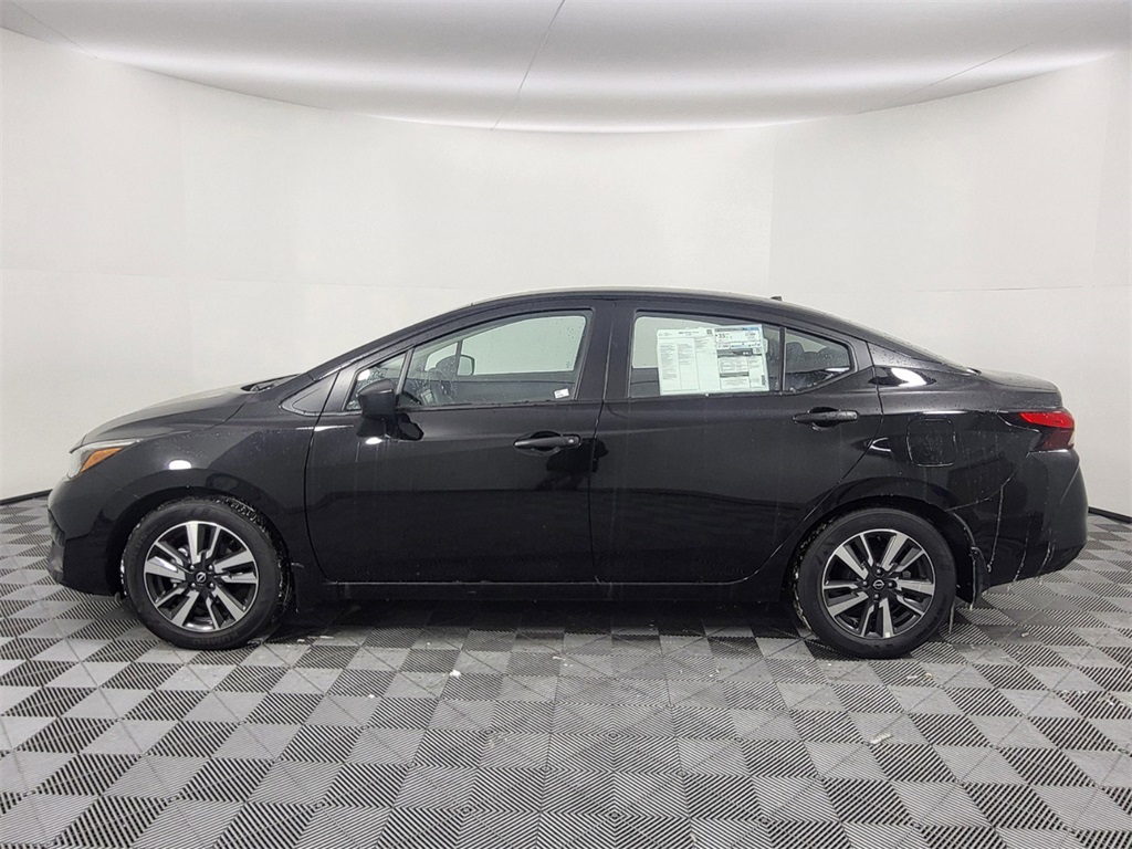 2025 Nissan Versa S photo 2
