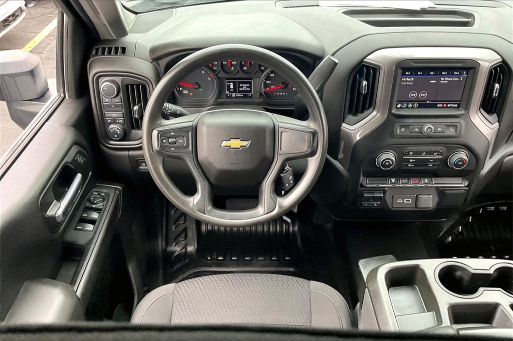 2023 Chevrolet Silverado 2500HD Work Truck photo 4