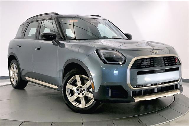 2026 MINI Countryman S's photo