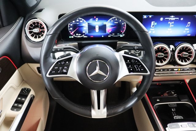 2025 Mercedes Benz GLB 250 4MATIC photo 6
