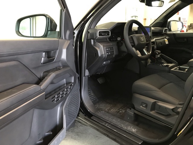2025 Toyota Tacoma SR5 Double Cab photo 10