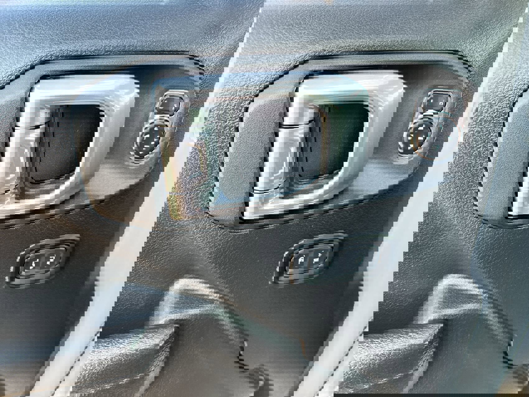 2023 Jeep Gladiator Sport S photo 13