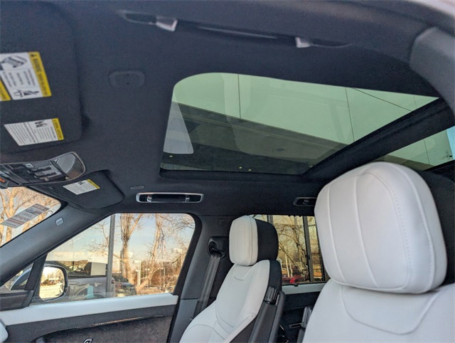 2025 Land Rover Range Rover Sport SE photo 7