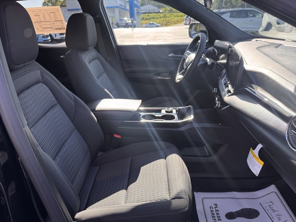2026 Chevrolet Equinox LT photo 24
