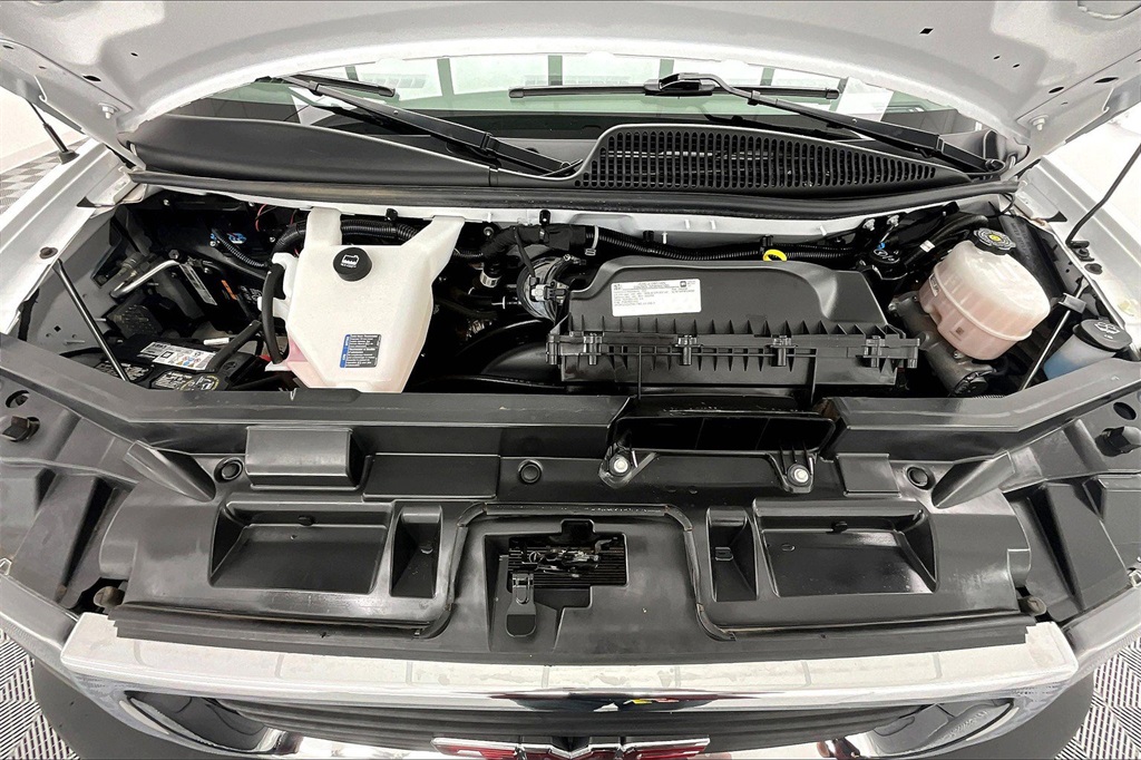 2023 Gmc Savana 2500 Cargo photo 2