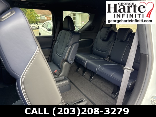 2026 Infiniti QX80 Sensory photo 12