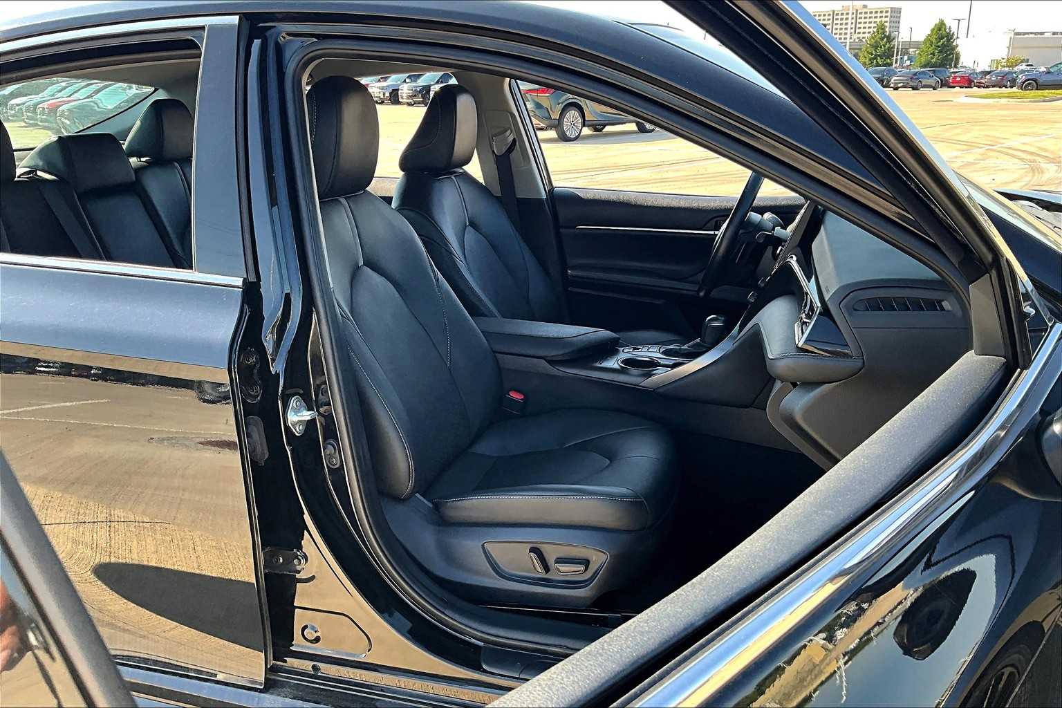 2023 Toyota Camry XSE photo 16