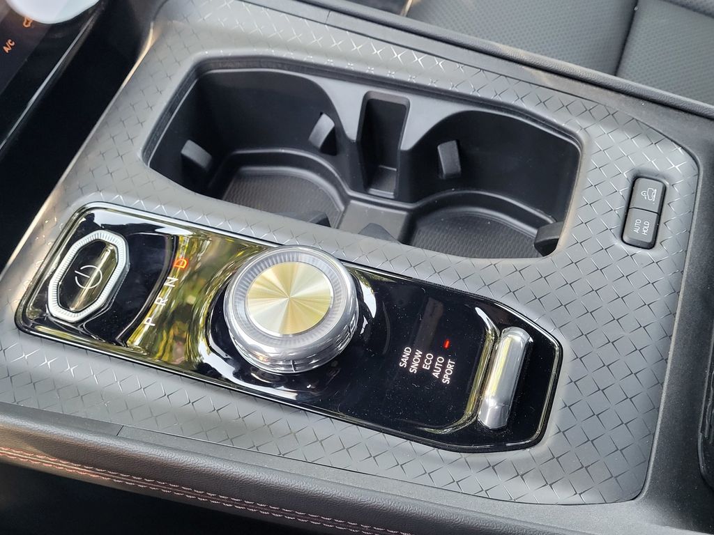 2025 Jeep Wagoneer S Launch Edition photo 12