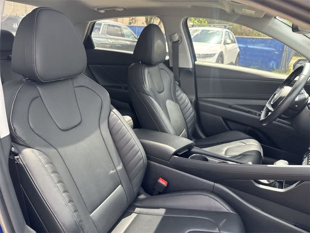 2024 Hyundai Elantra Hybrid Limited photo 25