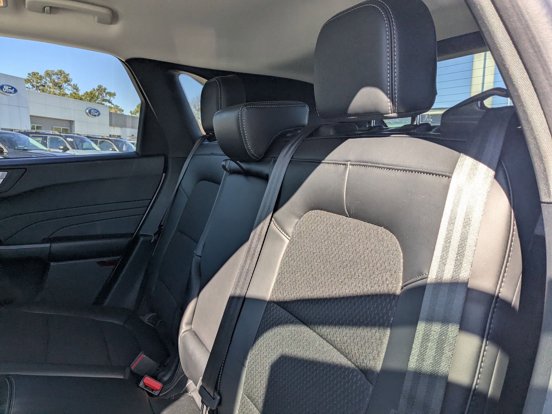2025 Ford Escape Plug-In Hybrid SE photo 27