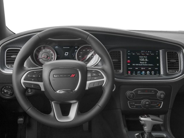 2017 Dodge Charger SXT photo 9