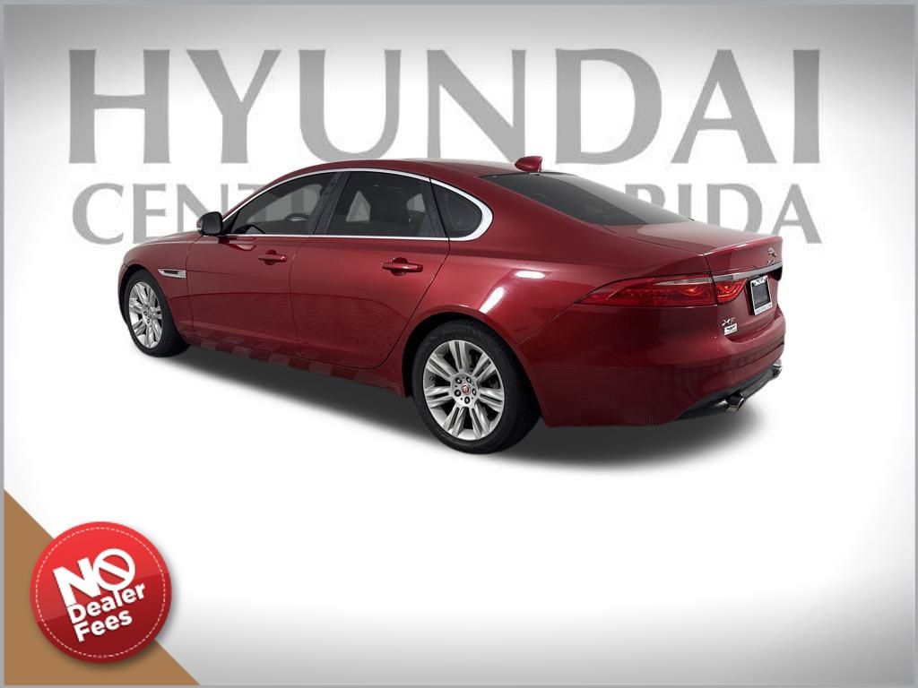 2017 Jaguar XF 35t Premium AWD photo 5