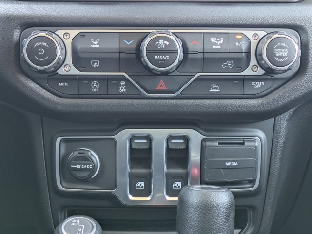 2025 Jeep Wrangler Sport S photo 18