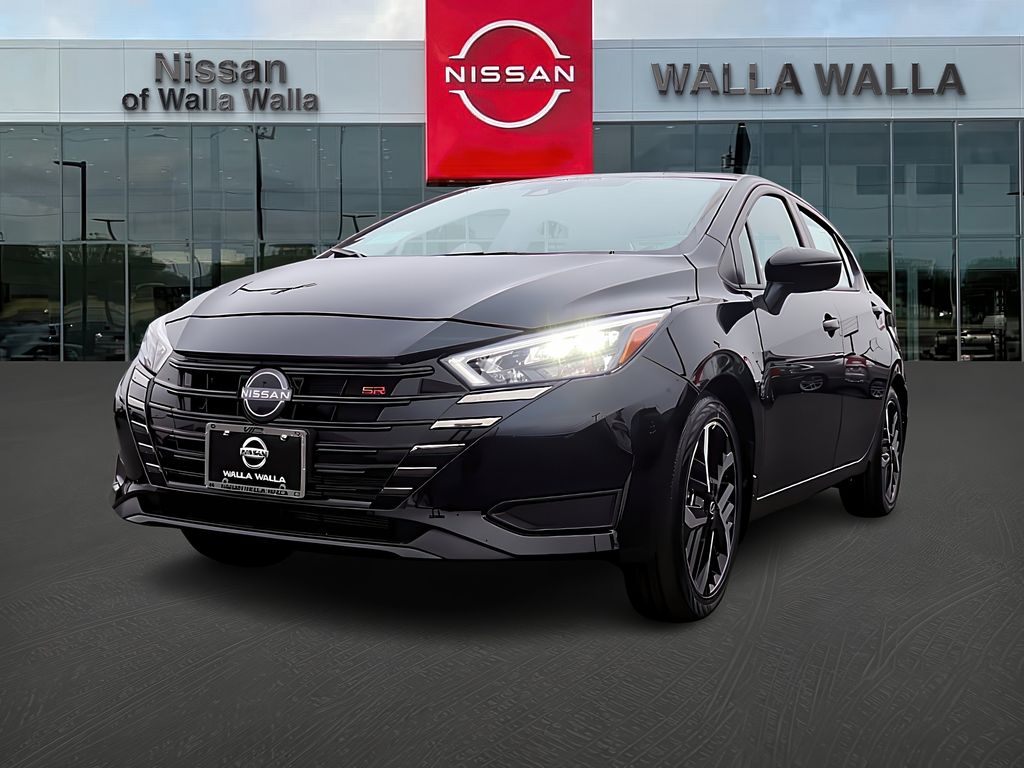 2025 Nissan Versa SR photo 3