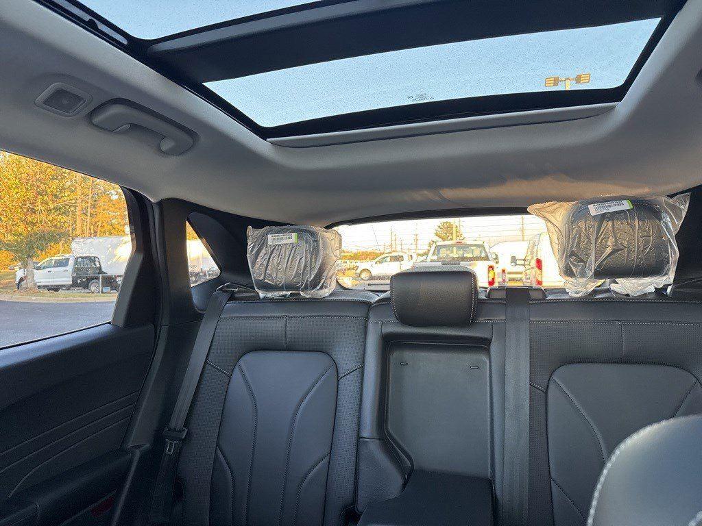 2025 Ford Escape Plug-In Hybrid photo 44