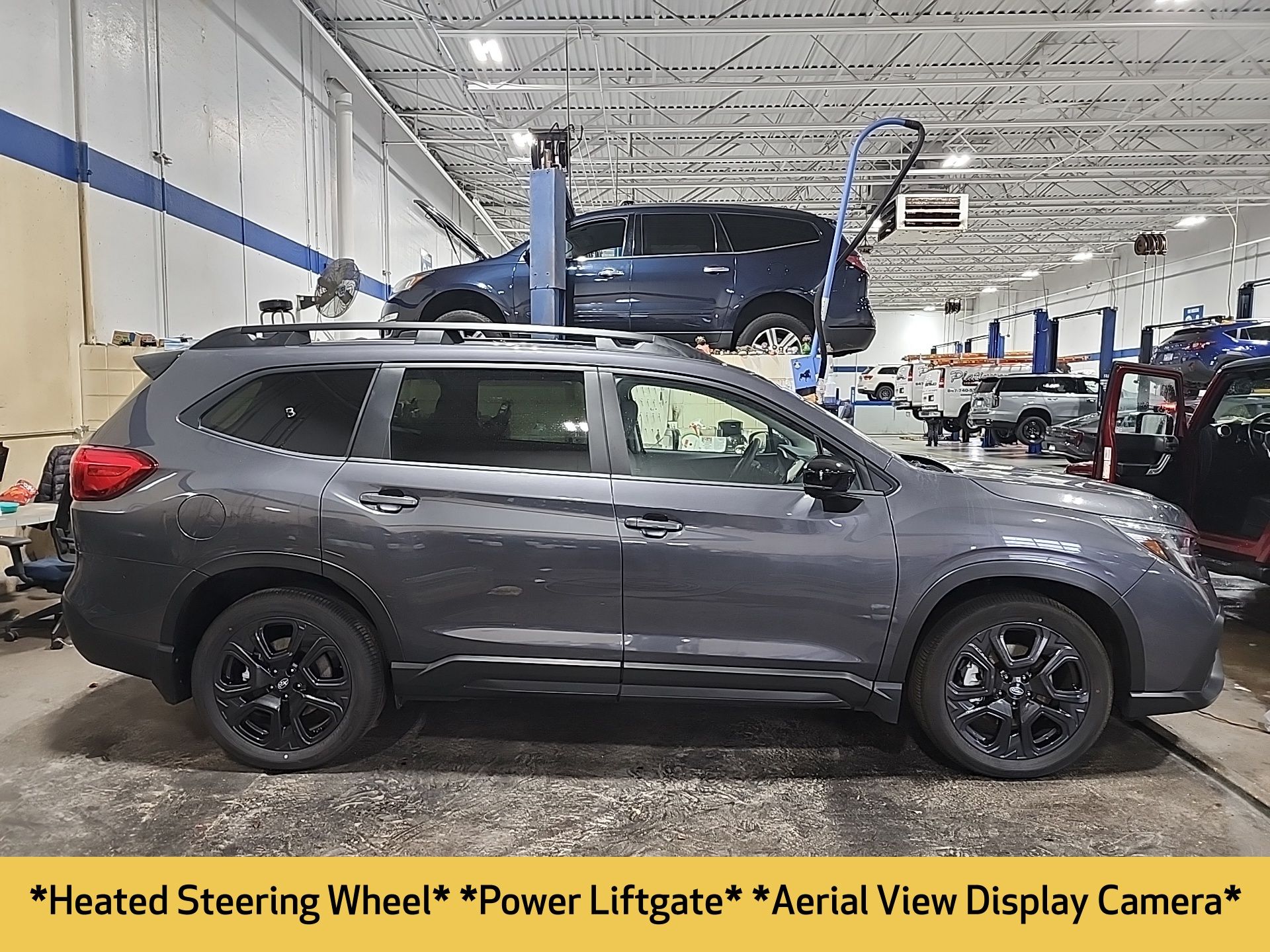 2025 Subaru Ascent Onyx Edition Touring photo 3