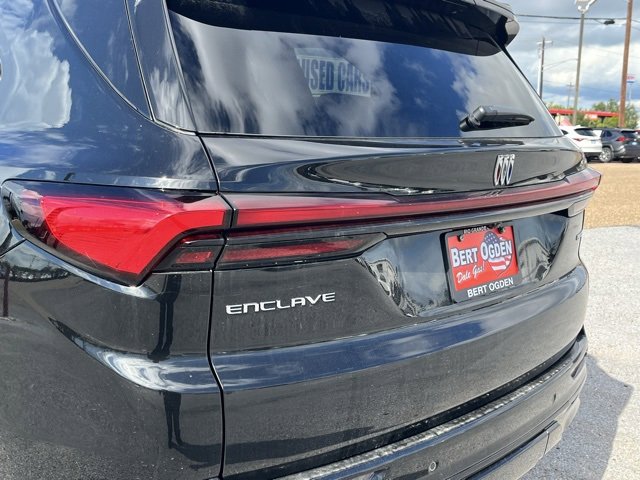 2026 Buick Enclave Sport Touring photo 9