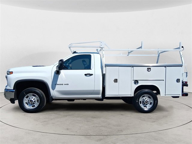 2025 Chevrolet Silverado 2500HD photo 2