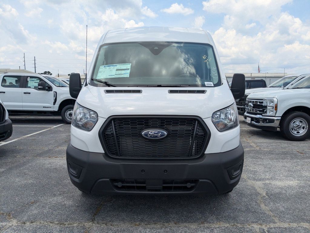 2025 Ford Transit photo 9