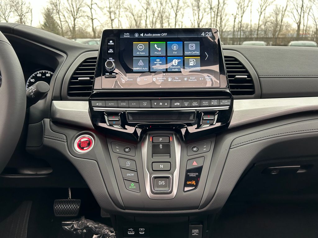 2026 Honda Odyssey photo 15
