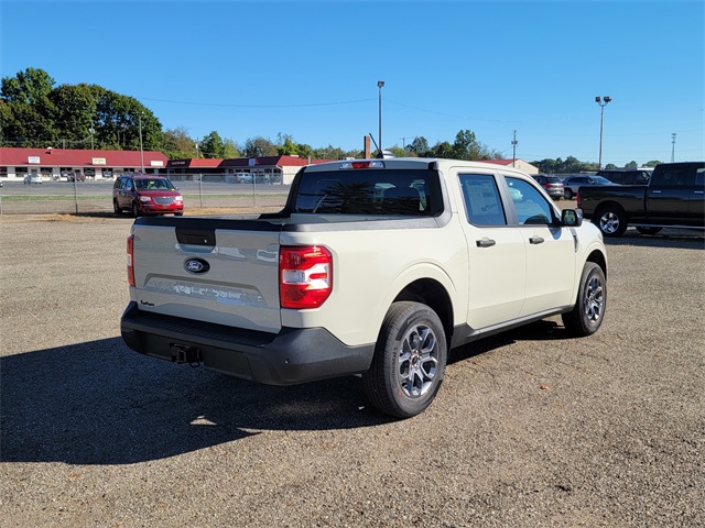 2025 Ford Maverick XLT photo 2