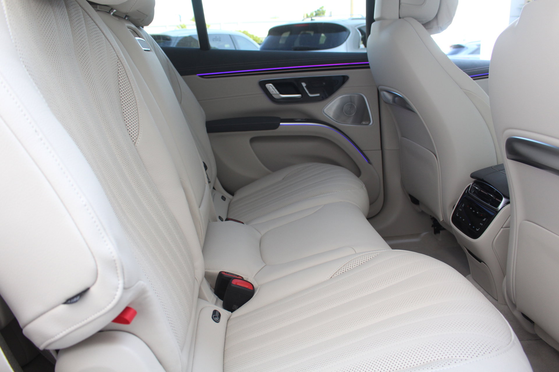 2026 Mercedes Benz EQS SUV 450 4MATIC photo 18