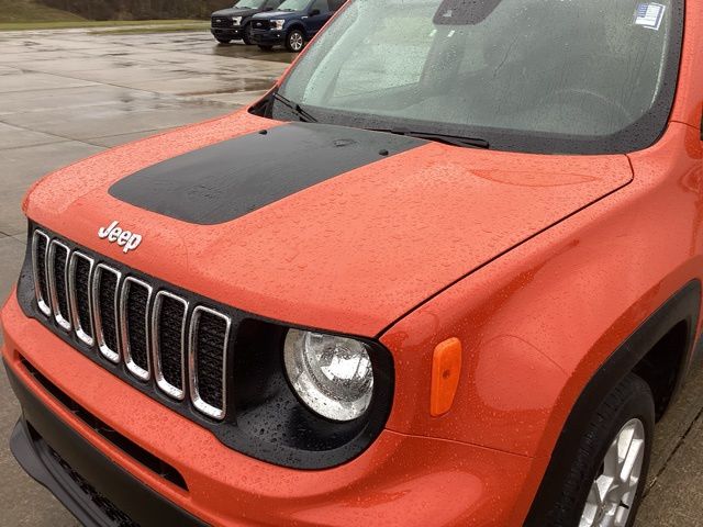 2021 Jeep Renegade Latitude photo 4