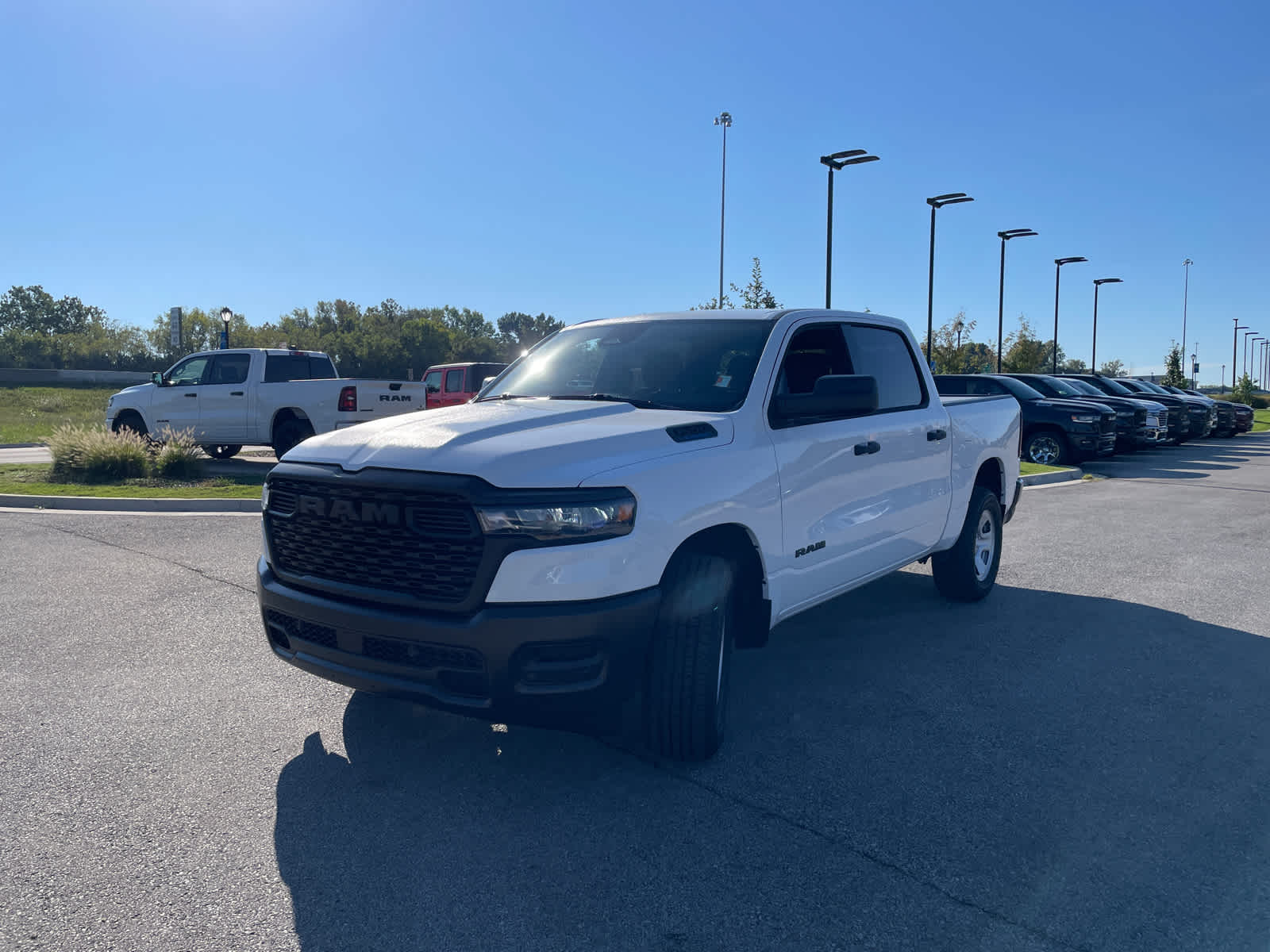 2025 Ram 1500 Tradesman photo 4